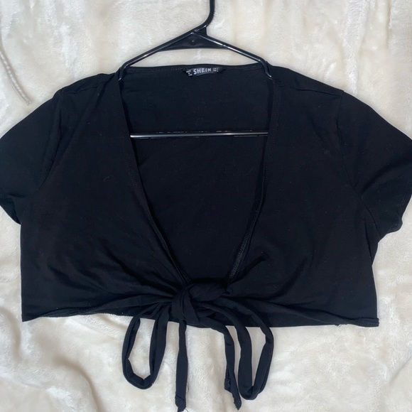 Black crop top - Picture 1 of 1